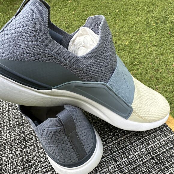 APL TechLoom Bliss Womens Sz: 8.5 Light Blue, periwinkle blue and cream/wh - Picture 6 of 16